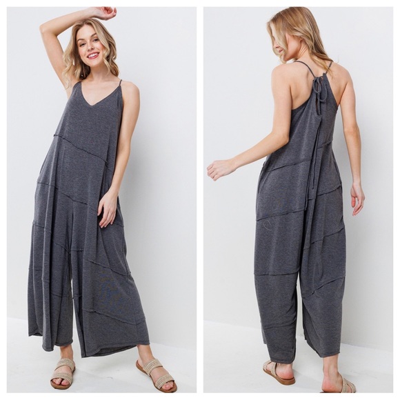 37 Erin Boho Stunning loose fit wide leg fabulous jumpsuit - Picture 3 of 4